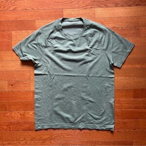 Lululemon Metal Vent Tech T Shirt Green